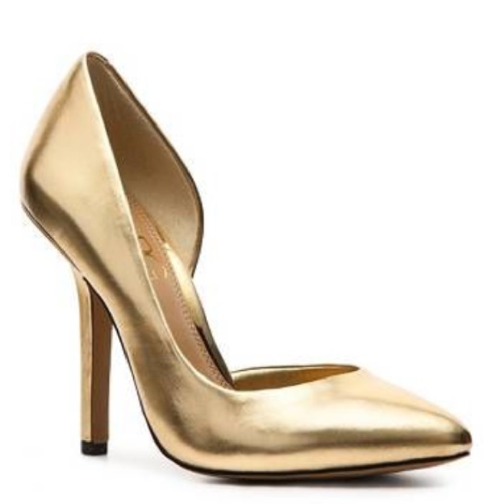 BCBG Paris Jaze D'Orsay Pump in Metallic Gold